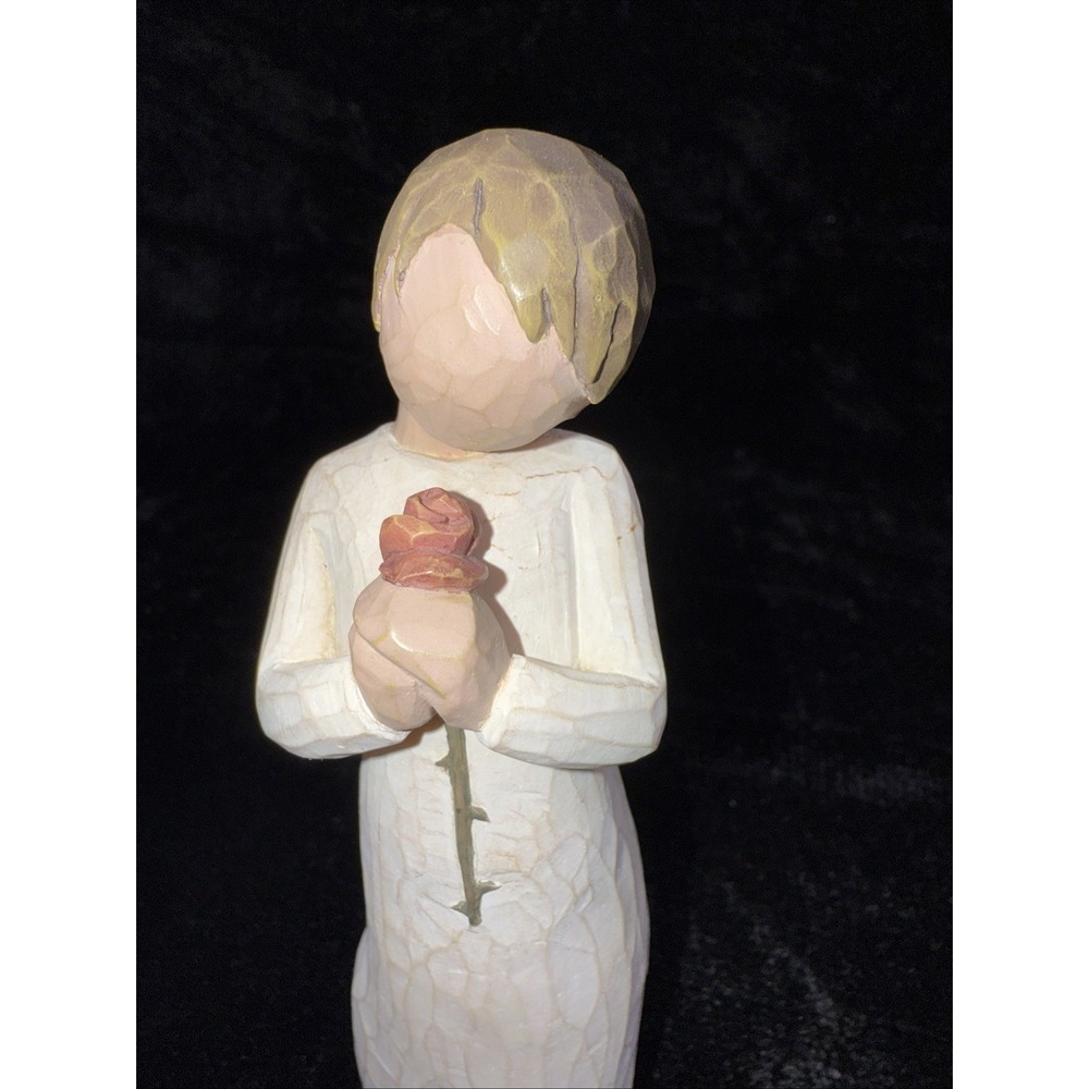 WILLOW TREE 2002 LOVING ANGEL FIGURINE